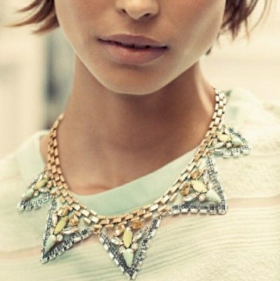 Stella and Dot Palmia Necklace - Picture 2 of 2